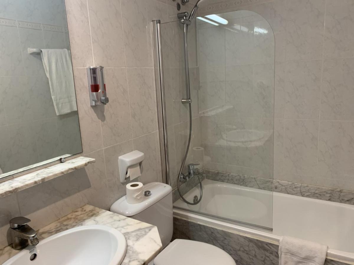 Iznajar Gjestgiverier Barcelona